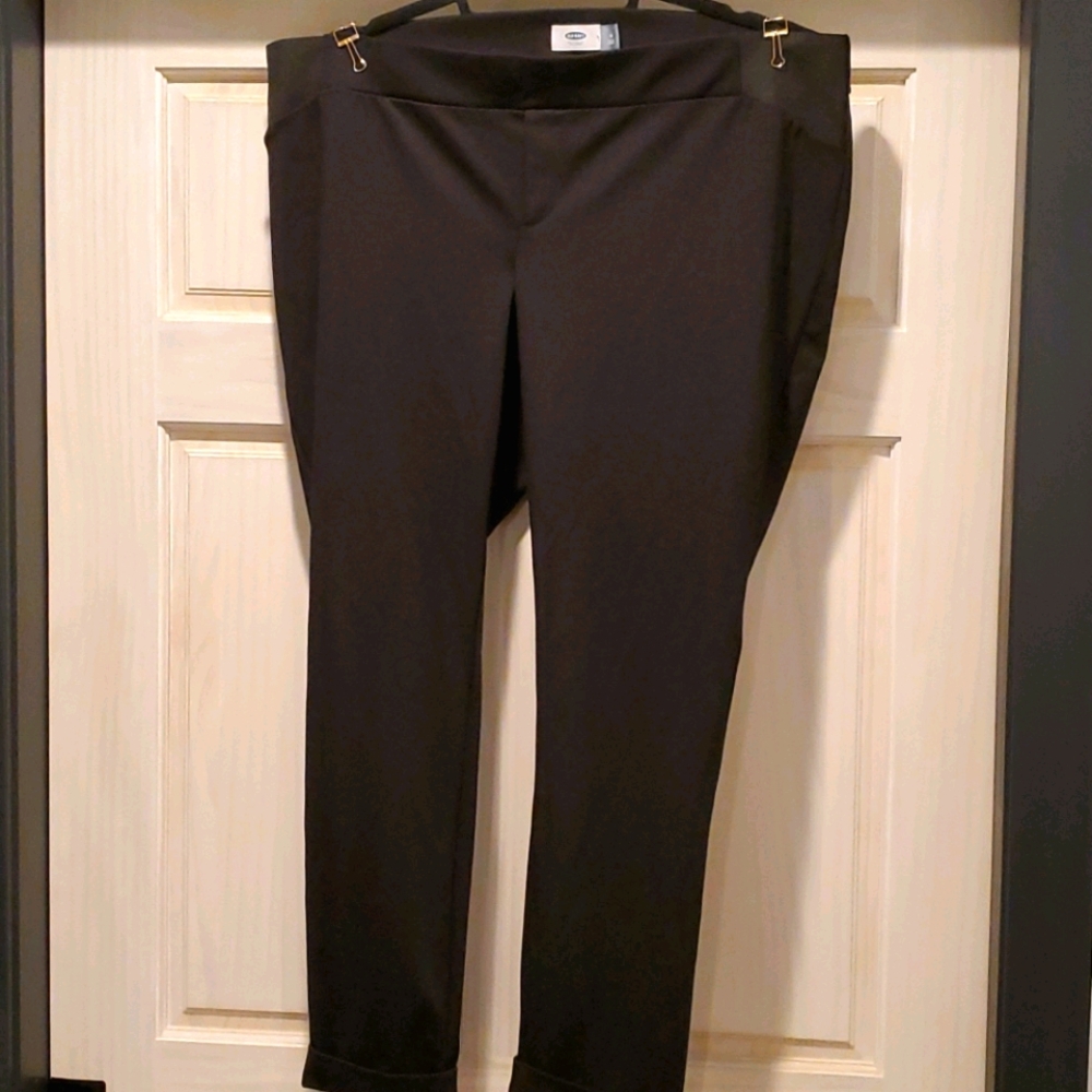 Maternity BLK knit pull on STR dress pants